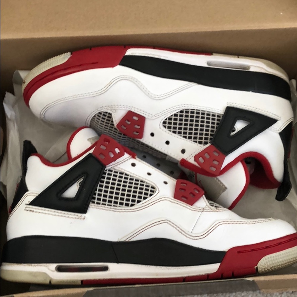Jordan 4